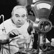 Image for article titled Scientists Build Scales That Can Weigh a Single Proton
